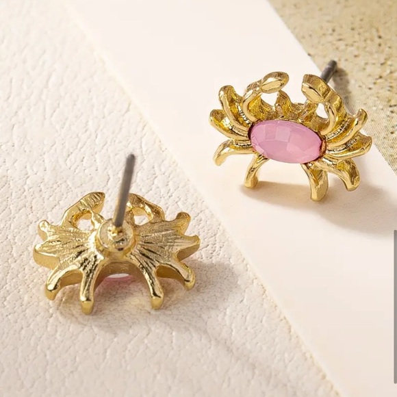 Cute Crab Earrings Dainty Pink Gold Stud Pierced Ears - Picture 3 of 5